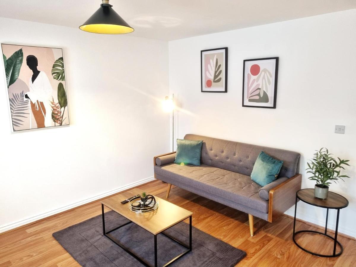 Modern & Spacious 3 Bedrooms And 2 Bathrooms Home, Free Parking! Cambridge  Buitenkant foto